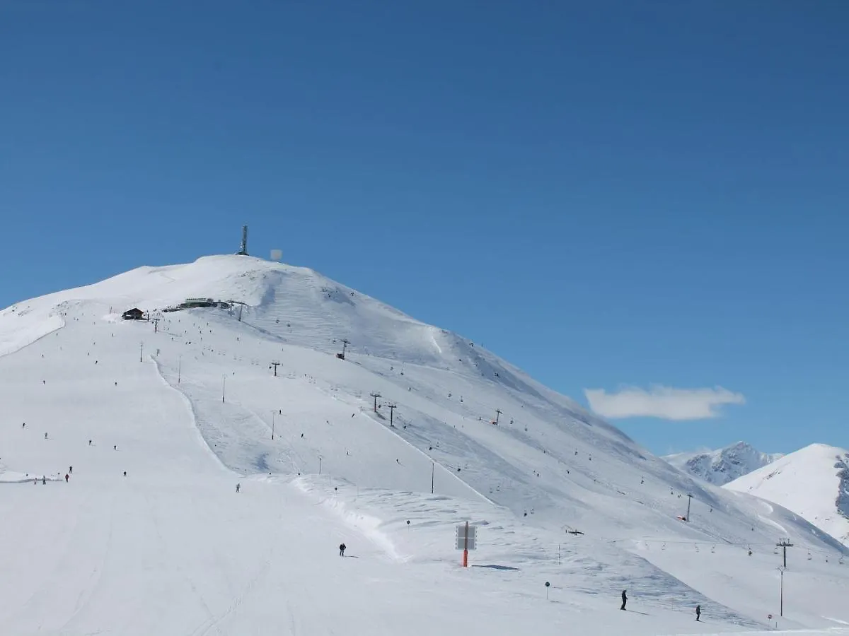 Comfortable Holiday Home in Livigno near Ski Lift