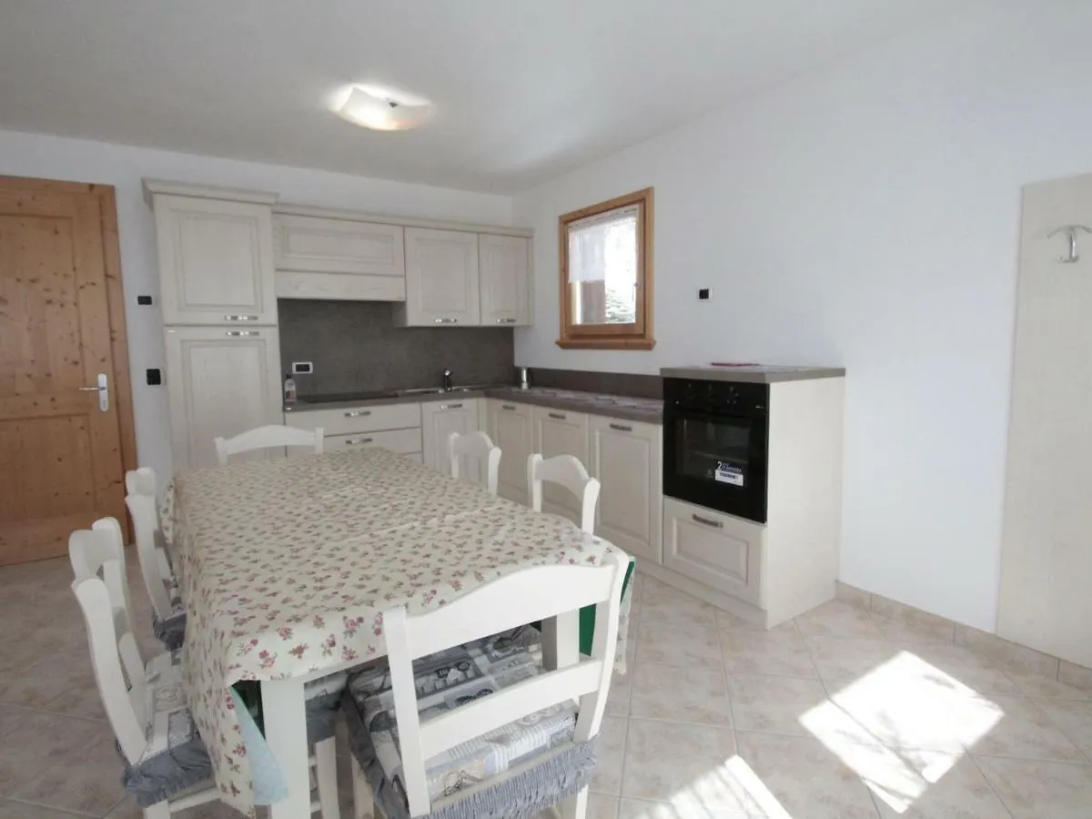 Comfortable Holiday Home in Livigno near Ski Lift