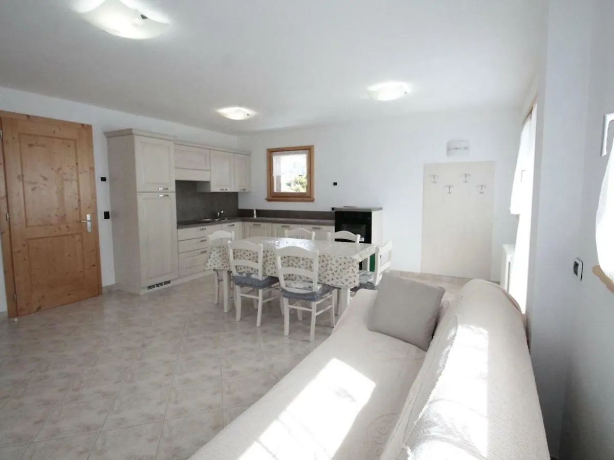 Comfortable Holiday Home in Livigno near Ski Lift 0*,