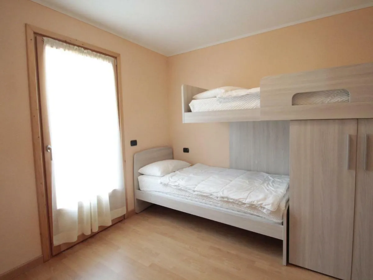 Comfortable Holiday Home in Livigno near Ski Lift