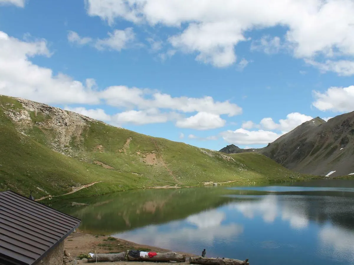 Comfortable Holiday Home in Livigno near Ski Lift 0*,