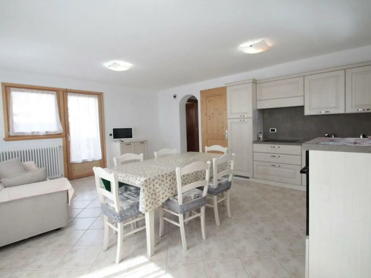 Comfortable Holiday Home in Livigno near Ski Lift